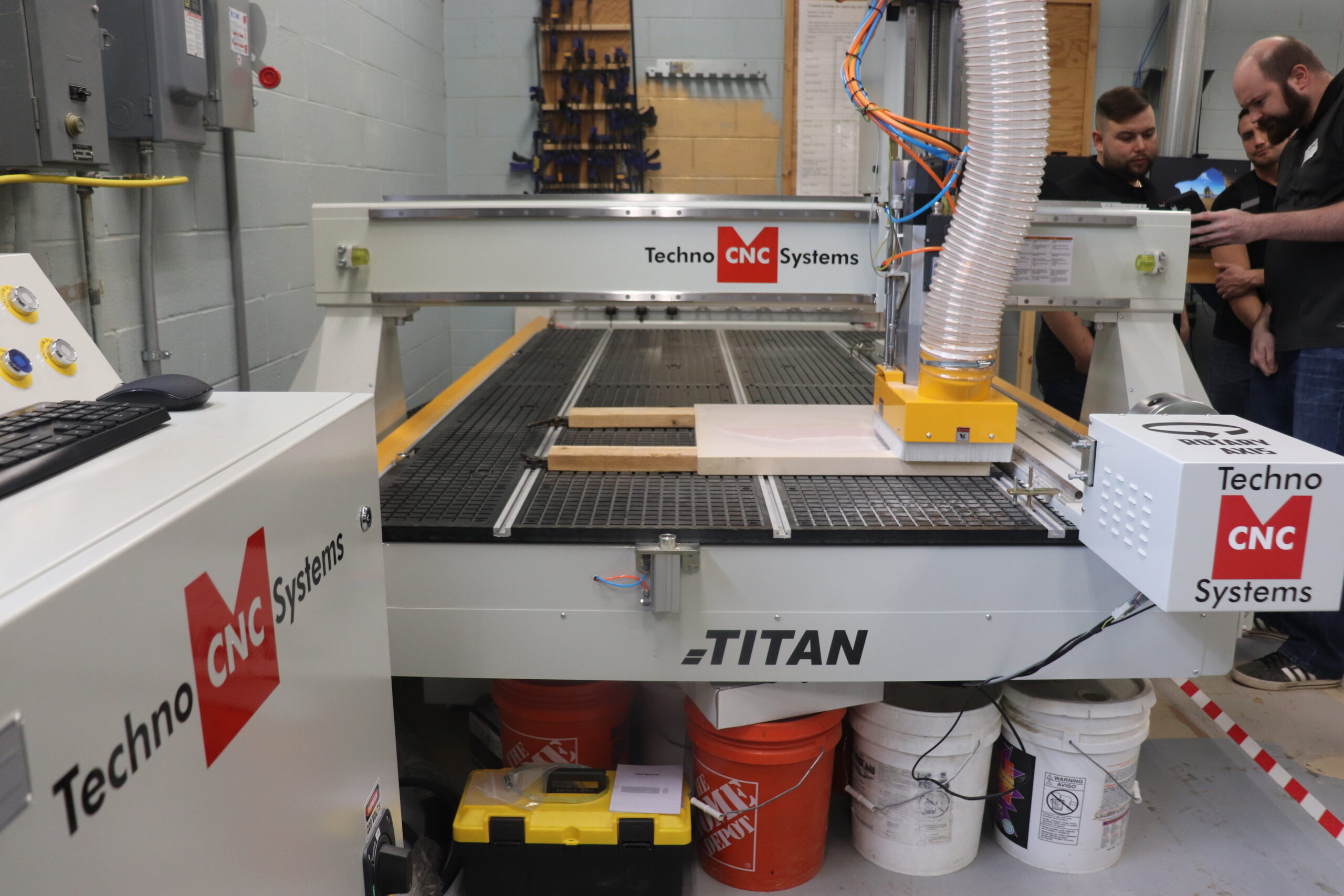 Which CNC Router Manufacturer is the Best?
